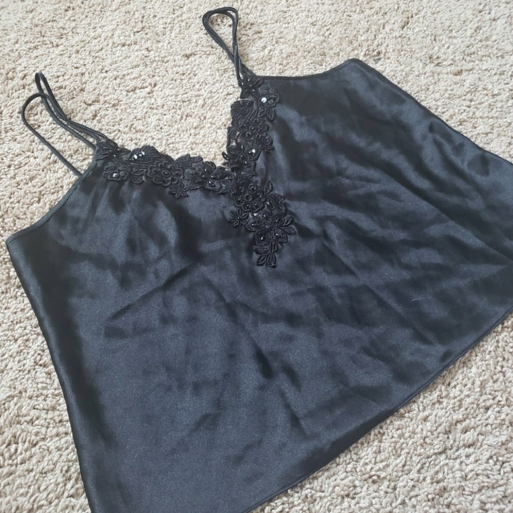💓 black satin cami top !!